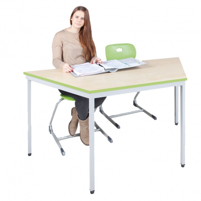 Trapeztisch 140 x 70 cm, Rundrohrgestell 40 x 2 mm, Platte Melamin 